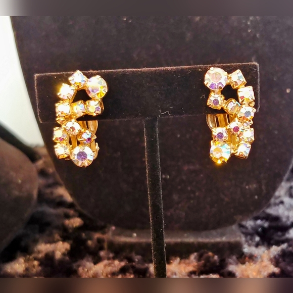 Sparkling Vintage Prong Set Rhinestone Aurora Borealis Earrings - Picture 4 of 8